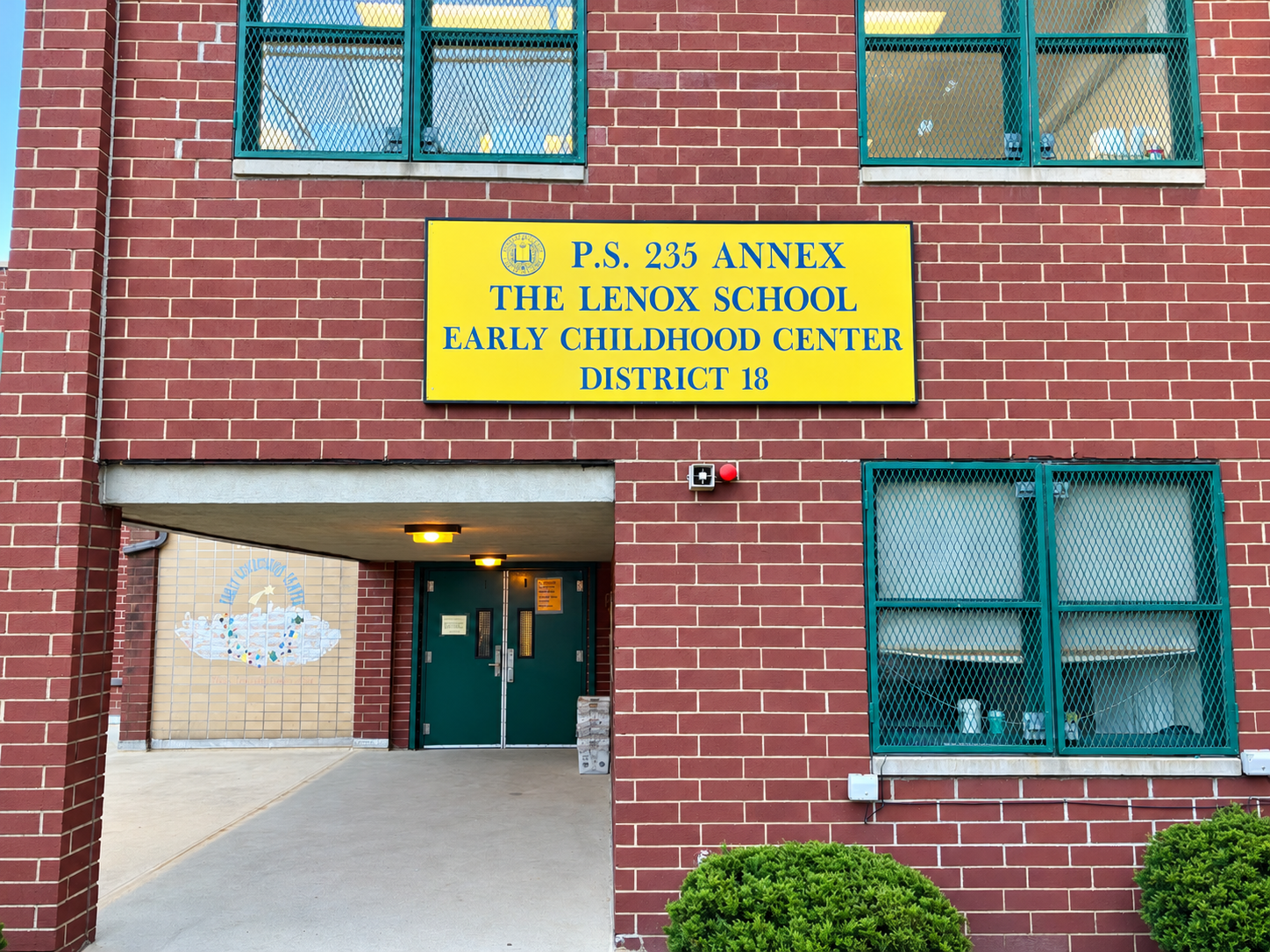 School building at P4K @ 855